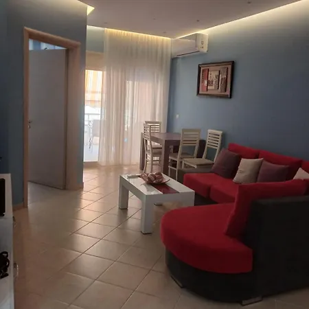 Bright Coastal With Balcony And Sea Views Апартаменты *